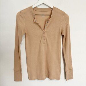 Aerie Heart Eyes Long Sleeve Ribbed Henley Top in Tan Brown Lounge Casual XS